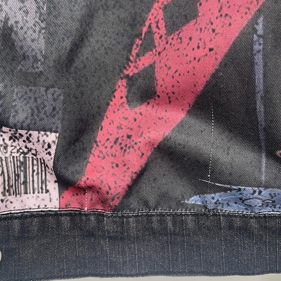 BATMAN Harley Quinn Jean Jacket - Picture 4 of 4